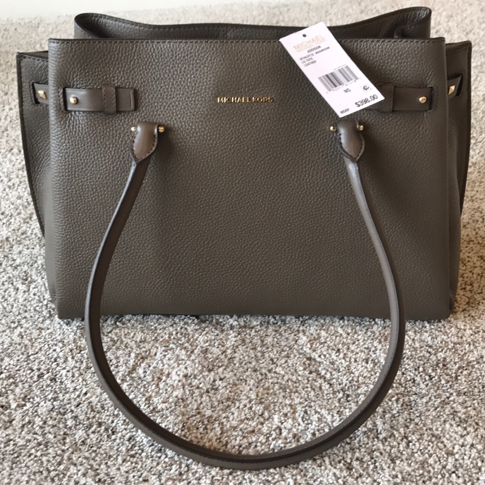 Michael Kors Addison Tote